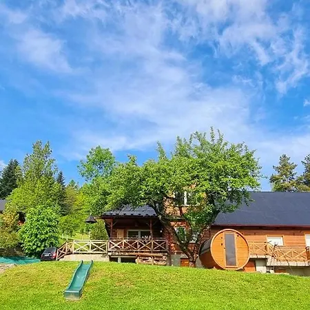 Schronienie Orlow Διαμέρισμα Zawoja